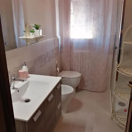 Oda ve Kahvaltı Sopra Le Poste *